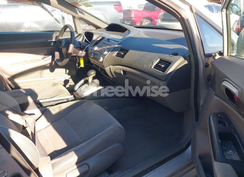 Photo 5 of 2006 Honda Civic LX (VIN 2HGFA16556H521060)