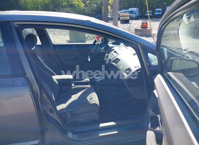 Photo 5 of 2006 Honda Civic LX (VIN 2HGFA16556H526744)