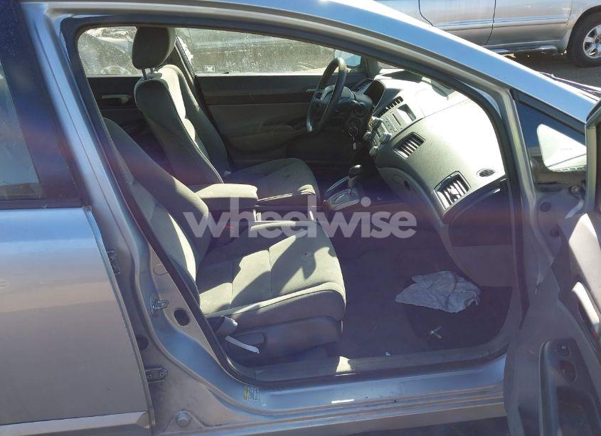 Photo 5 of 2008 Honda Civic LX (VIN 2HGFA16558H316003)