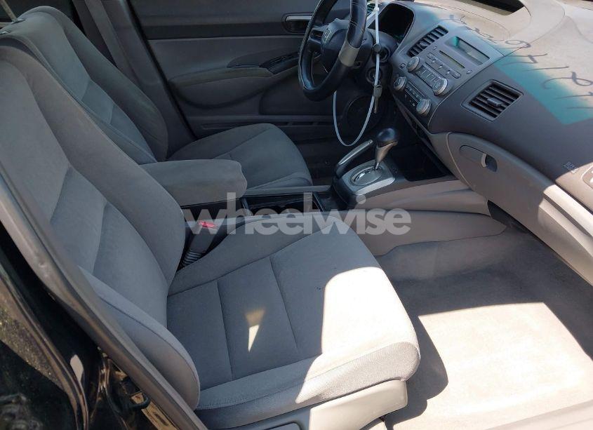 Photo 5 of 2008 Honda Civic LX (VIN 2HGFA16558H341841)