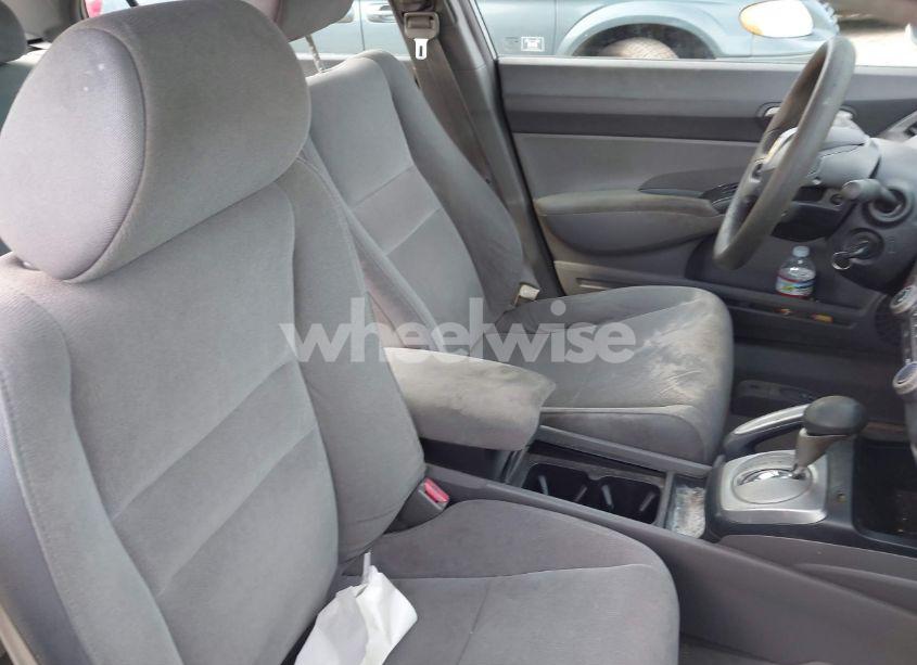 Photo 5 of 2008 Honda Civic LX (VIN 2HGFA16568H313675)