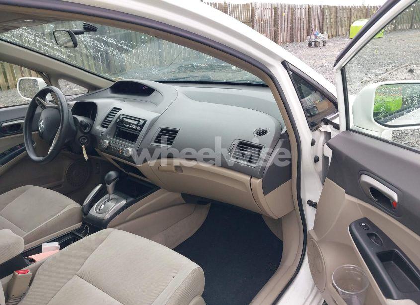 Photo 5 of 2009 Honda Civic LX (VIN 2HGFA16579H363437)