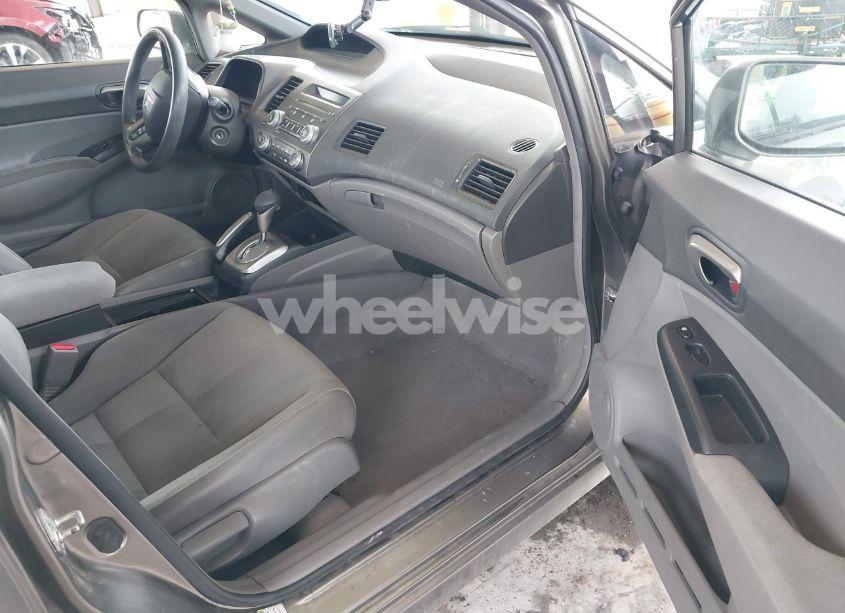 Photo 5 of 2008 Honda Civic LX (VIN 2HGFA16588H303066)