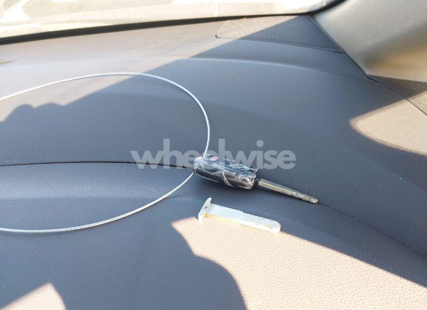 Photo 11 of 2009 Honda Civic LX (VIN 2HGFA16589H528105)