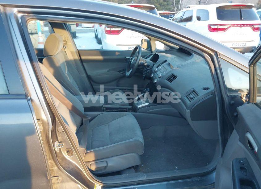 Photo 5 of 2009 Honda Civic LX (VIN 2HGFA16599H370079)