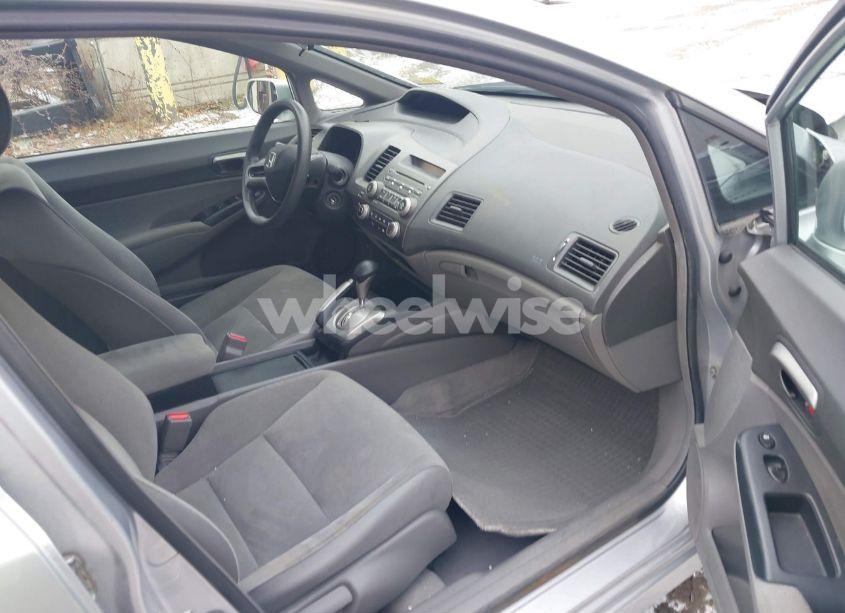 Photo 5 of 2006 Honda Civic LX (VIN 2HGFA165X6H521068)