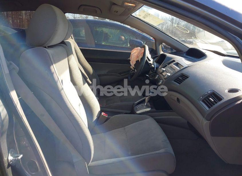 Photo 5 of 2009 Honda Civic LX (VIN 2HGFA165X9H310926)