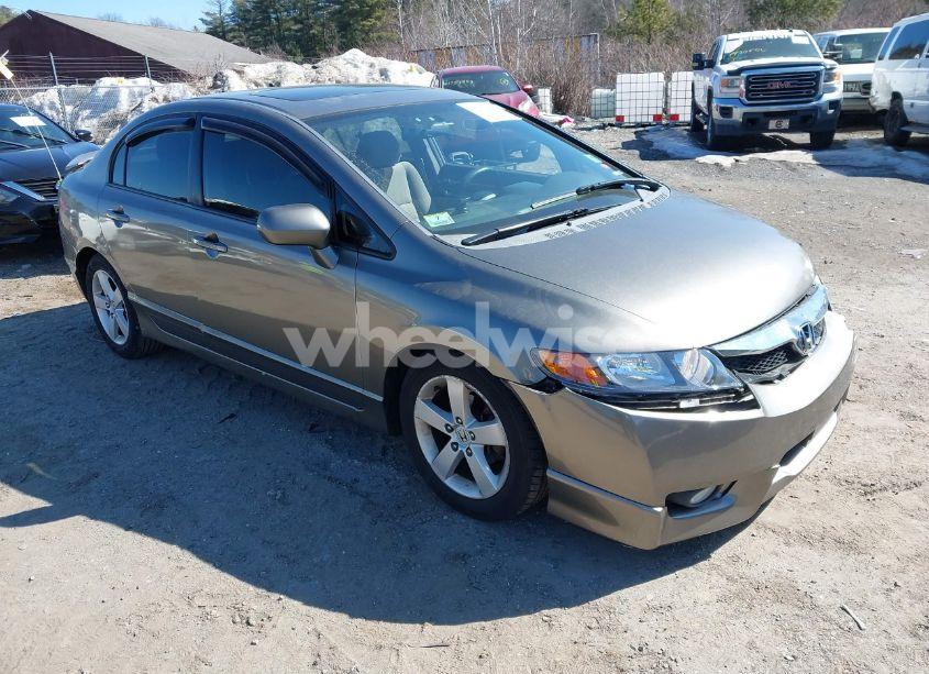 2007 Honda Civic EX (VIN 2HGFA16817H308750) main photo