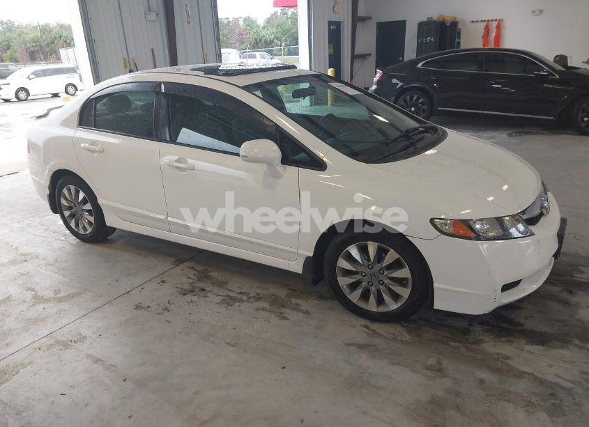 2009 Honda Civic EX (VIN 2HGFA16829H517790) main photo