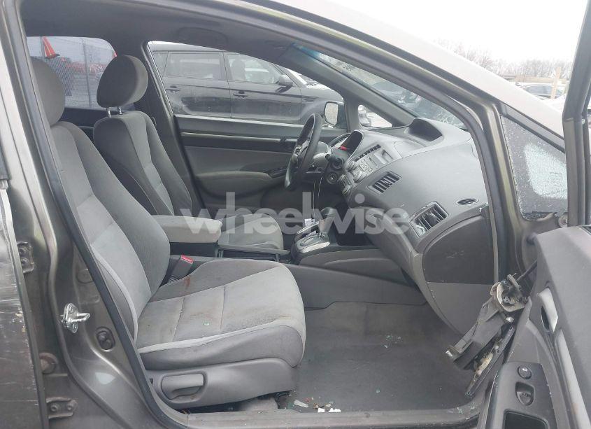 Photo 5 of 2008 Honda Civic EX (VIN 2HGFA16868H512400)