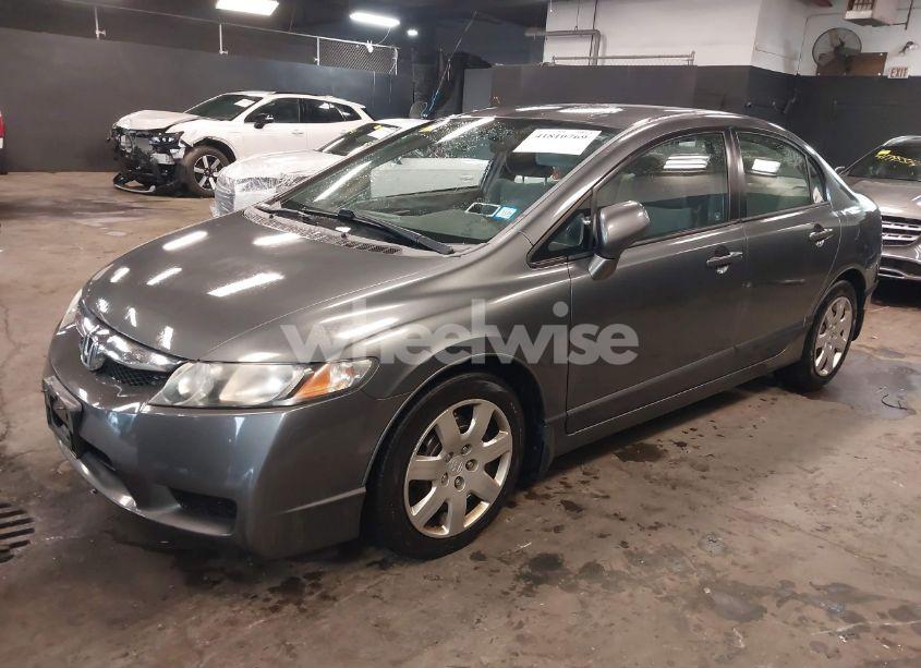 Photo 2 of 2010 Honda Civic LX (VIN 2HGFA1E51AH529876)