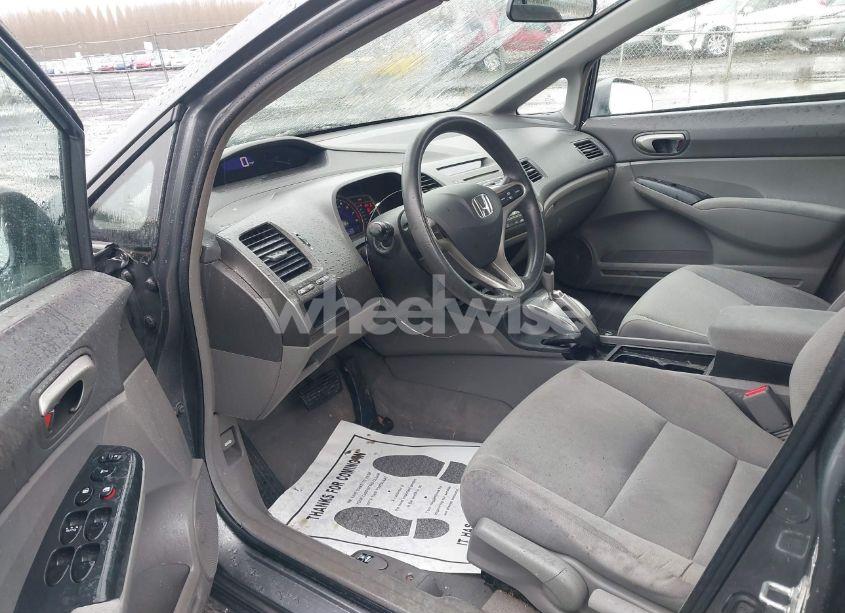 Photo 5 of 2010 Honda Civic LX (VIN 2HGFA1F50AH304623)