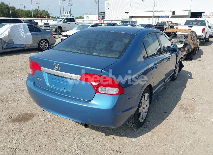 Photo 4 of 2010 Honda Civic LX (VIN 2HGFA1F50AH308283)