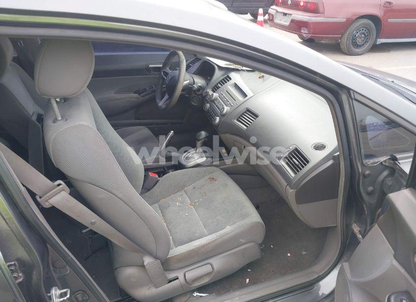 Photo 5 of 2010 Honda Civic LX (VIN 2HGFA1F50AH321177)