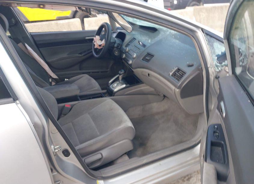 Photo 5 of 2010 Honda Civic LX (VIN 2HGFA1F50AH325889)