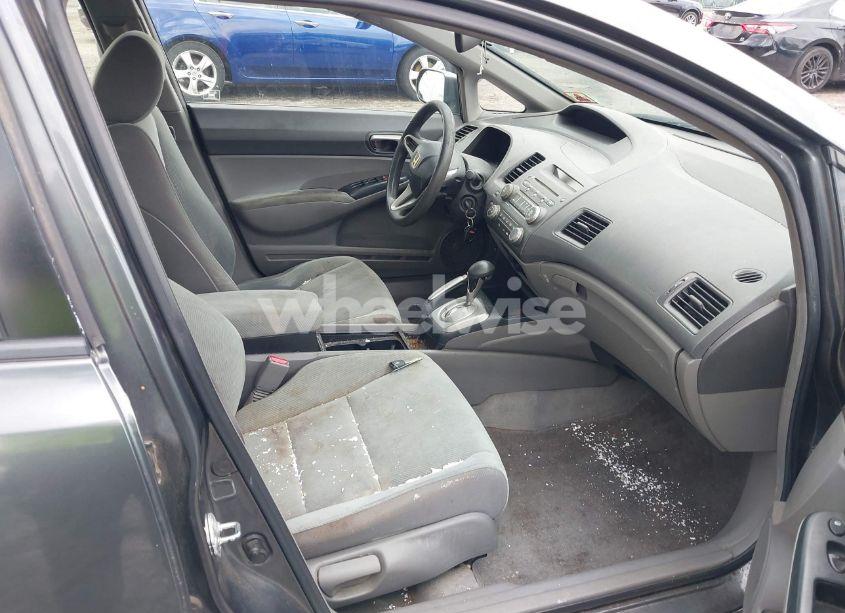 Photo 5 of 2010 Honda Civic LX (VIN 2HGFA1F50AH501209)