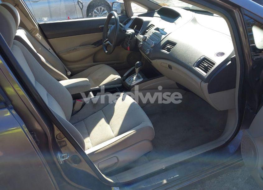 Photo 5 of 2010 Honda Civic LX (VIN 2HGFA1F50AH511447)