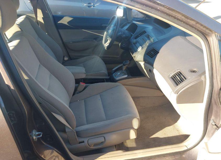 Photo 5 of 2010 Honda Civic LX (VIN 2HGFA1F50AH567422)