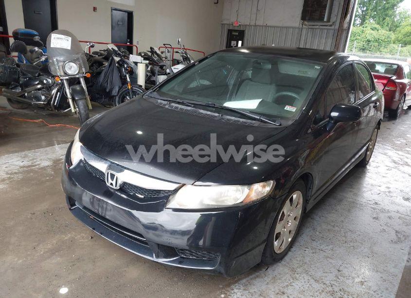 Photo 2 of 2011 Honda Civic LX (VIN 2HGFA1F50BH501566)