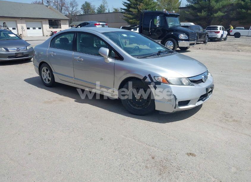 2011 Honda Civic LX (VIN 2HGFA1F50BH523325) main photo