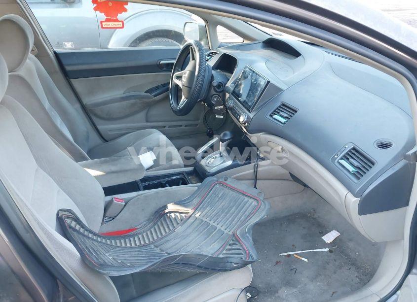 Photo 5 of 2011 Honda Civic LX (VIN 2HGFA1F50BH530985)