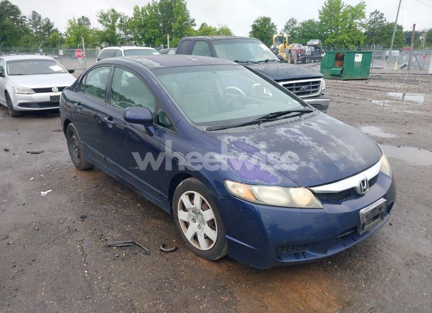 2011 Honda Civic LX (VIN 2HGFA1F50BH538889) main photo