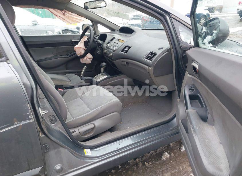 Photo 5 of 2010 Honda Civic LX (VIN 2HGFA1F51AH301505)