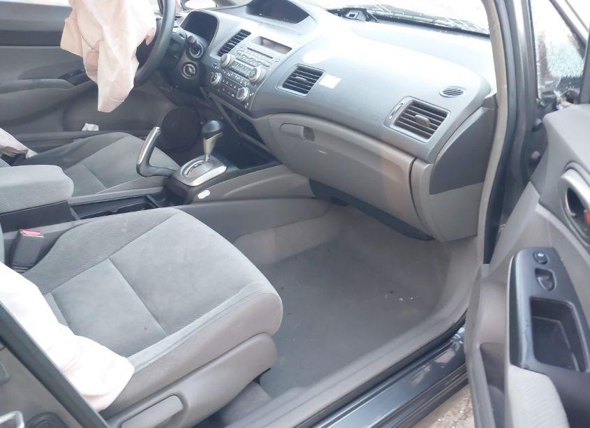 Photo 5 of 2010 Honda Civic LX (VIN 2HGFA1F51AH311824)