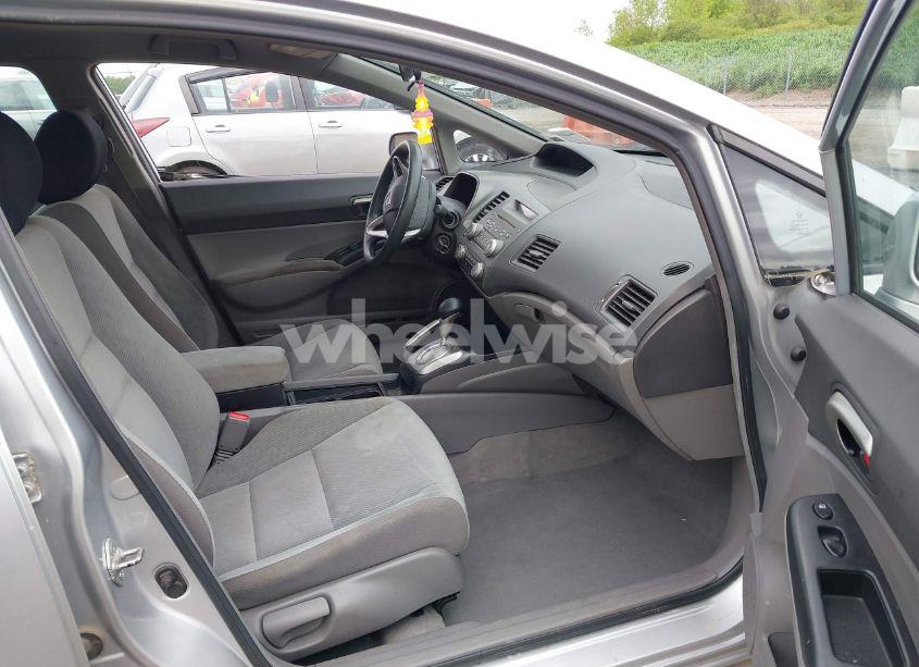 Photo 5 of 2010 Honda Civic LX (VIN 2HGFA1F51AH315128)