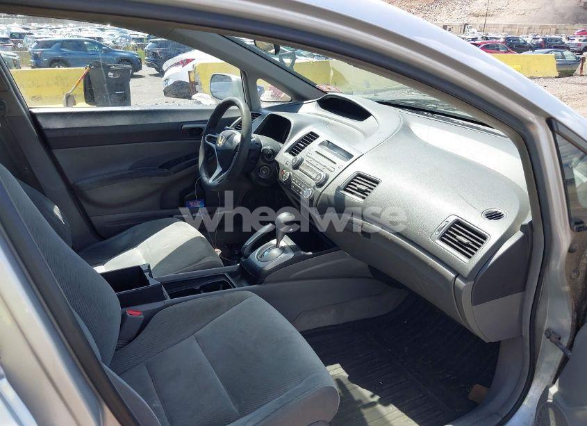 Photo 5 of 2010 Honda Civic LX (VIN 2HGFA1F51AH318854)