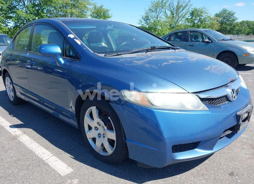 2010 Honda Civic LX (VIN 2HGFA1F51AH321981) main photo