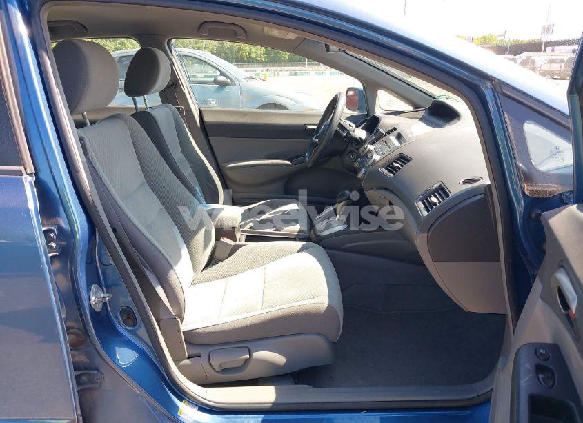 Photo 5 of 2010 Honda Civic LX (VIN 2HGFA1F51AH321981)