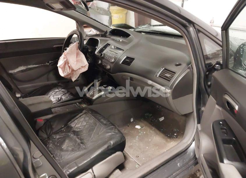 Photo 5 of 2010 Honda Civic LX (VIN 2HGFA1F51AH324962)