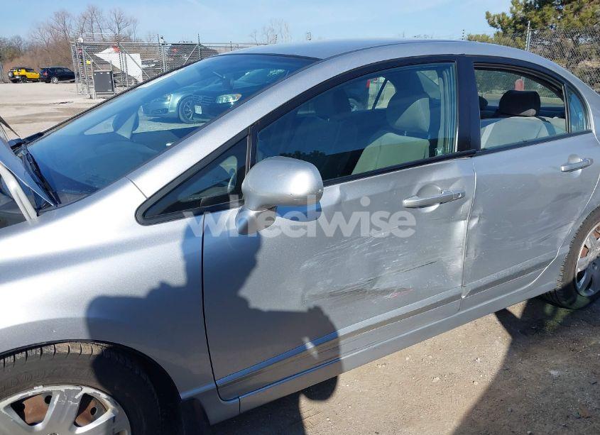 Photo 6 of 2010 Honda Civic LX (VIN 2HGFA1F51AH330373)