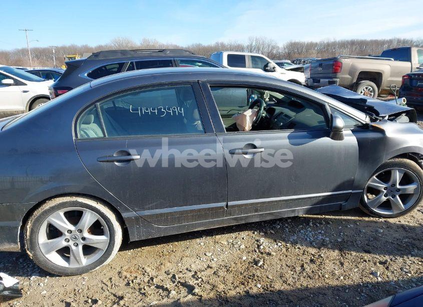 Photo 13 of 2010 Honda Civic LX (VIN 2HGFA1F51AH331779)