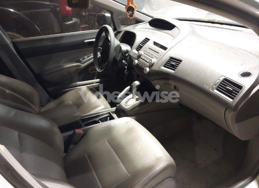 Photo 5 of 2010 Honda Civic LX (VIN 2HGFA1F51AH513661)