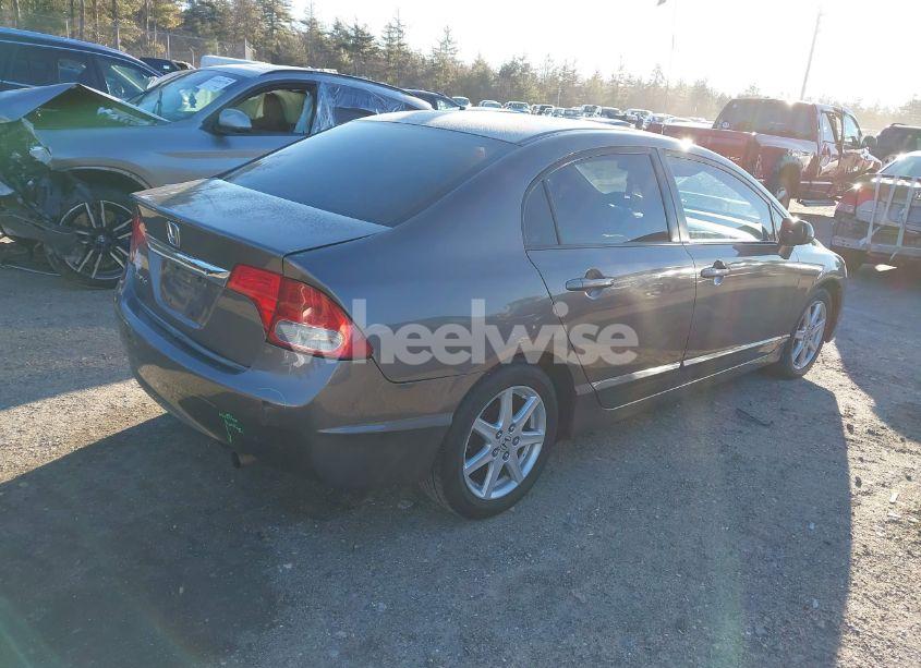 Photo 4 of 2010 Honda Civic LX (VIN 2HGFA1F51AH517452)