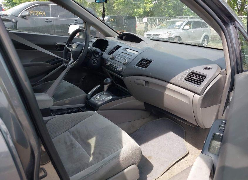 Photo 5 of 2010 Honda Civic LX (VIN 2HGFA1F51AH551276)