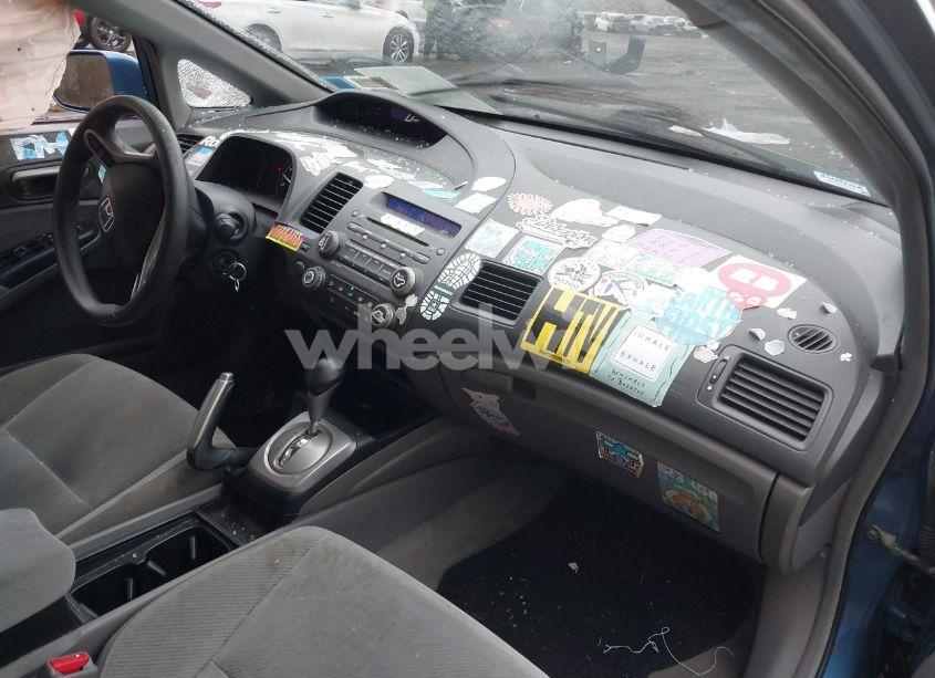 Photo 5 of 2010 Honda Civic LX (VIN 2HGFA1F51AH568353)