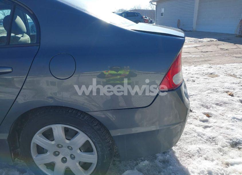 Photo 17 of 2011 Honda Civic LX (VIN 2HGFA1F51BH532647)