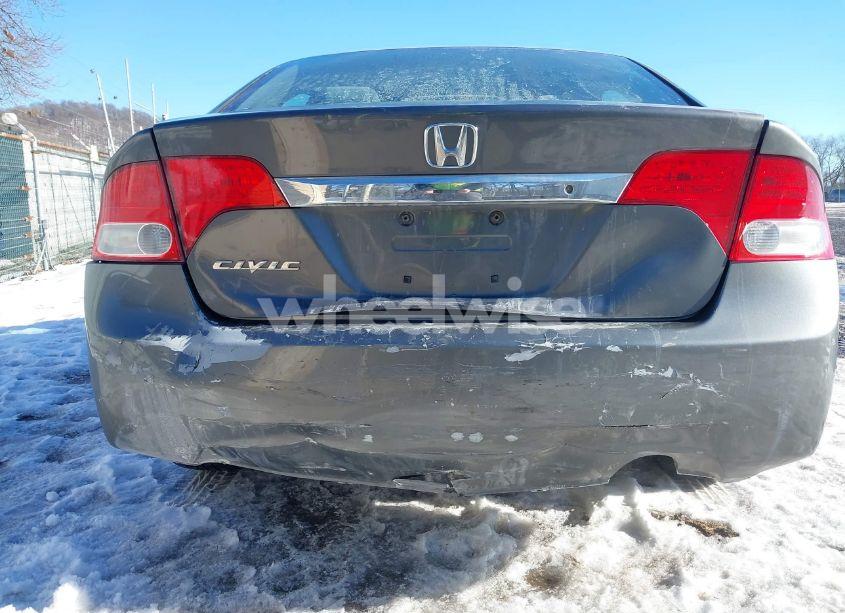 Photo 6 of 2011 Honda Civic LX (VIN 2HGFA1F51BH532647)