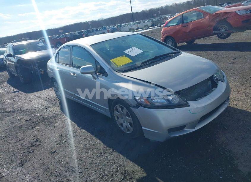2010 Honda Civic LX (VIN 2HGFA1F52AH322640) main photo