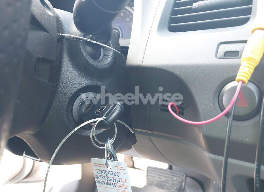 Photo 11 of 2010 Honda Civic LX (VIN 2HGFA1F52AH322640)