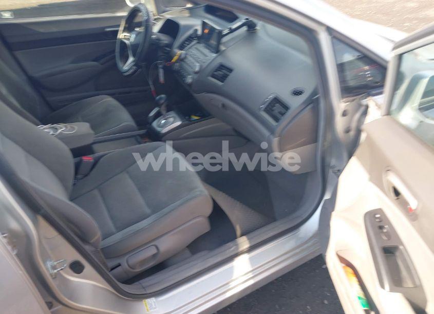 Photo 5 of 2010 Honda Civic LX (VIN 2HGFA1F52AH322640)