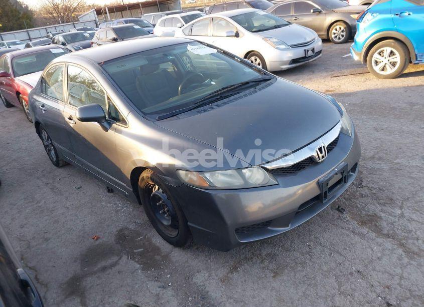 2010 Honda Civic LX (VIN 2HGFA1F52AH325716) main photo