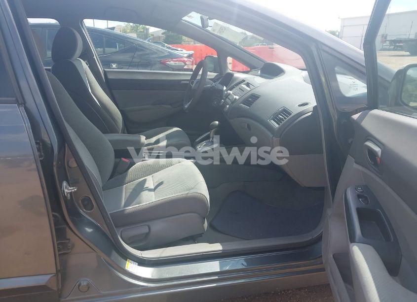 Photo 5 of 2010 Honda Civic LX (VIN 2HGFA1F52AH535958)