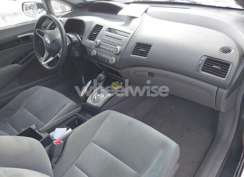 Photo 5 of 2010 Honda Civic LX (VIN 2HGFA1F52AH536155)