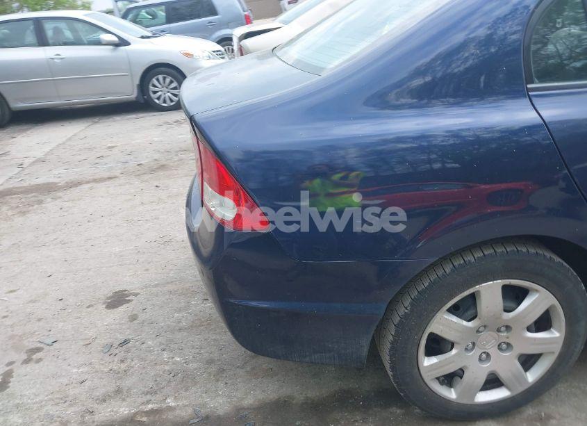 Photo 16 of 2010 Honda Civic LX (VIN 2HGFA1F52AH570385)