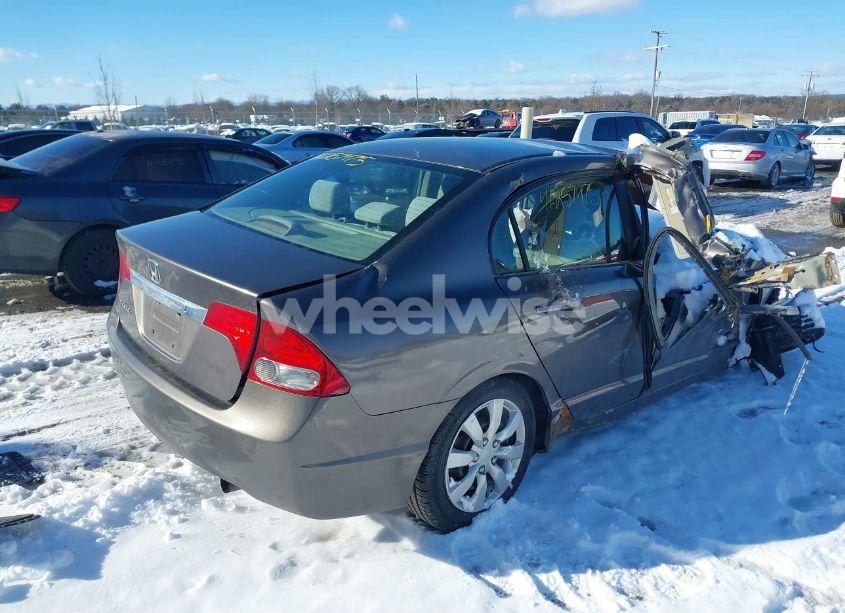 Photo 4 of 2010 Honda Civic LX (VIN 2HGFA1F52AH580267)
