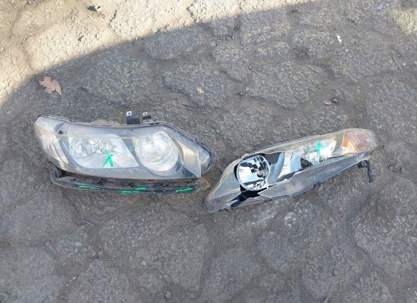 Photo 12 of 2011 Honda Civic LX (VIN 2HGFA1F52BH303779)